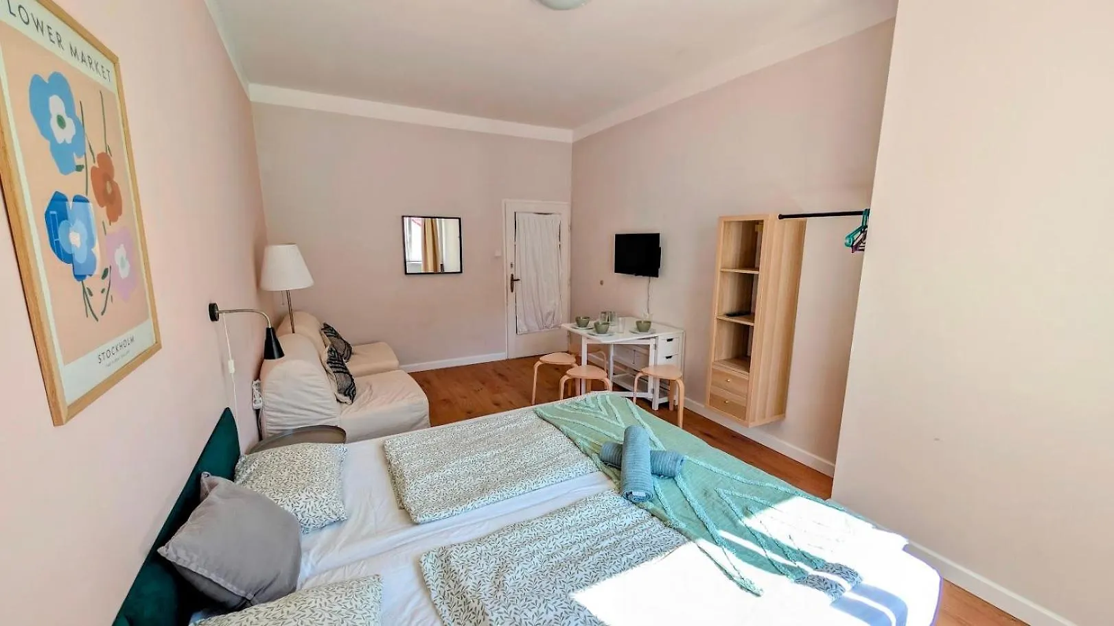 Apartament Flat In Zizkov -401- Praga 0*,